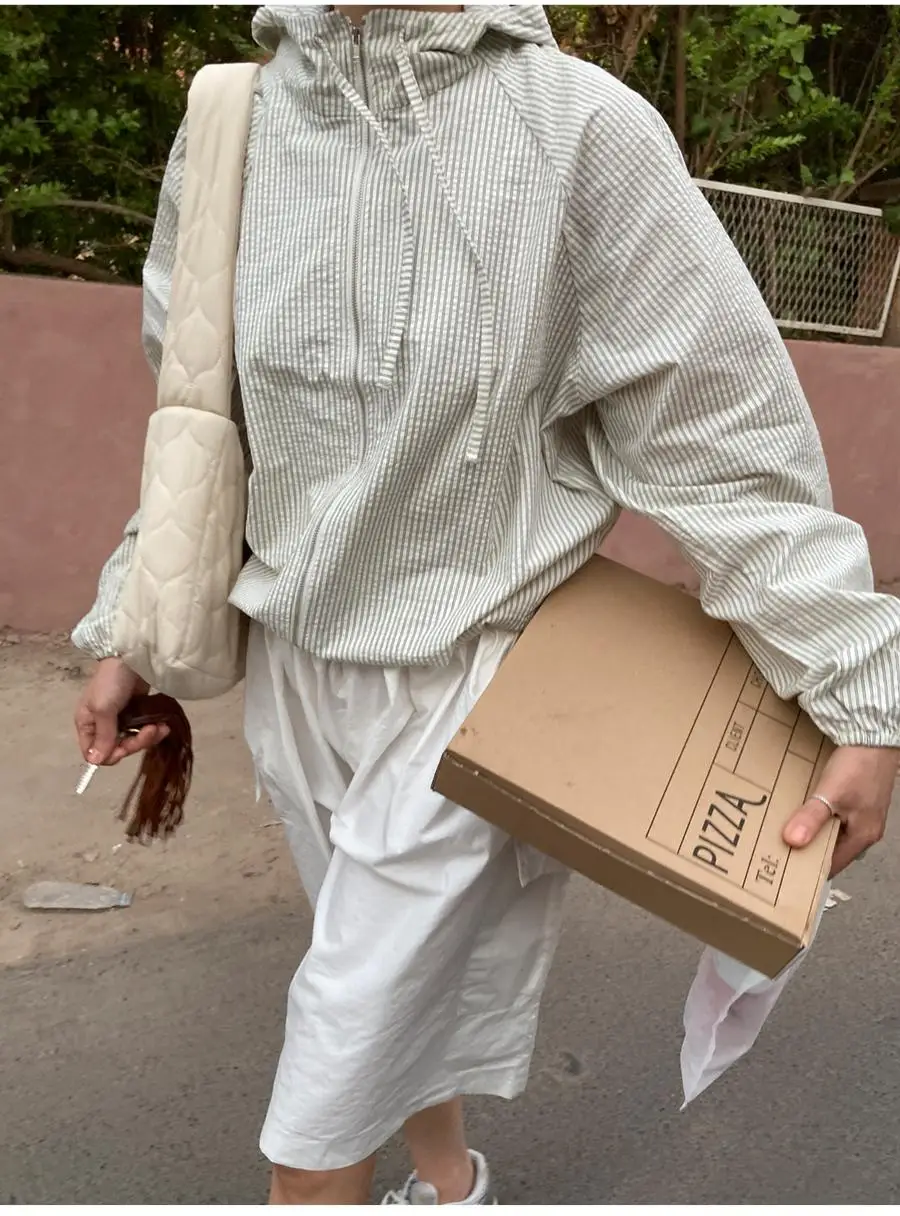 casual-fashionable-women's-short-zipper-jacket-breathable-thin-loose-fit-hooded-drawstring-commute-style-striped-top