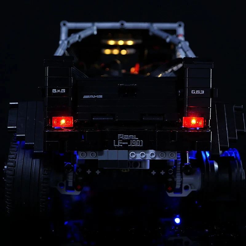 مجموعة إضاءة LED RC DIY لمجموعة مكعبات بناء سيارات الدفع الرباعي الكبيرة 6 × 6 LEGO J901 (ضوء LED فقط، بدون نموذج كتل)