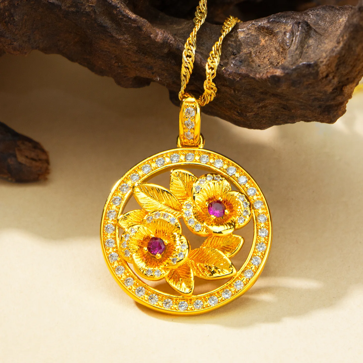 9999 gold point diamond hollowed-out rose flower pendant for women, exquisite and versatile necklace accessory