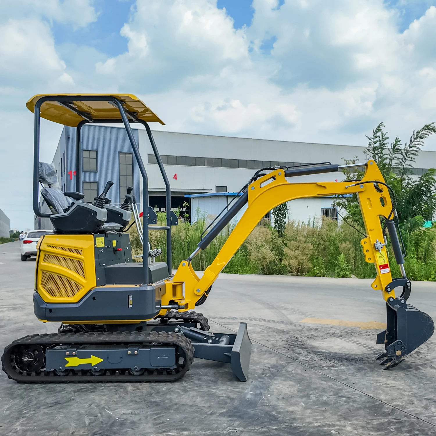 1.8 Ton Mini Excavator EURO5 EPA4 Certified Crawler Digger Factory Direct Telescopic Chassis Hydraulic Attachments Construction