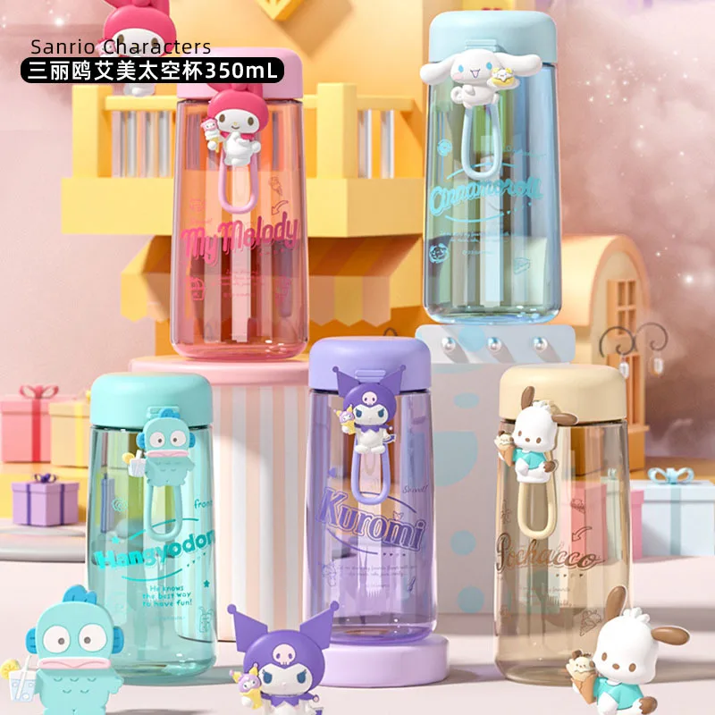 

350Ml Sanrio Space Cup Cartoon Cinnamoroll Kuromi Mymelody Tritan Drinking Cup with Silicone Carrying Strap Children's Water Cup