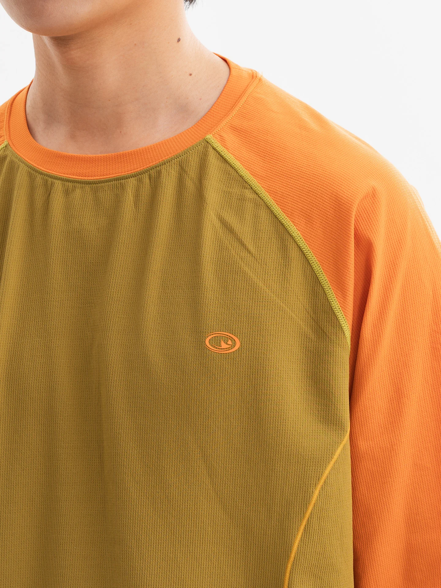Light Outdoor Quick Dry Long Sleeve T-shirt Breathable Antibacterial Color Stitching Sports Top for Hiking City Walking Travel