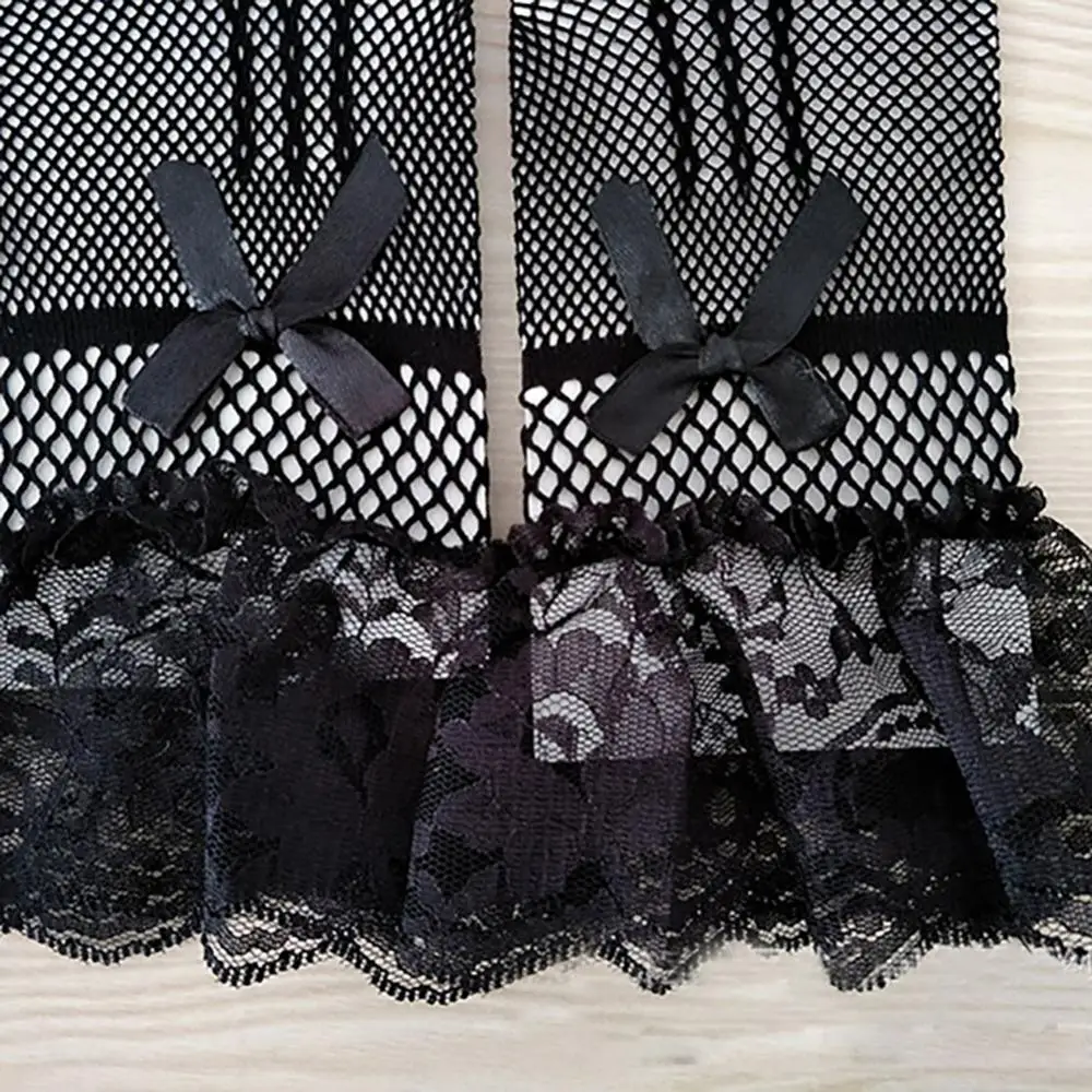 Женские черно-белые летние перчатки для вождения с защитой от ультрафиолета, женские тонкие сетчатые перчатки, модные кружевные варежки с рюшами и полным пальцем