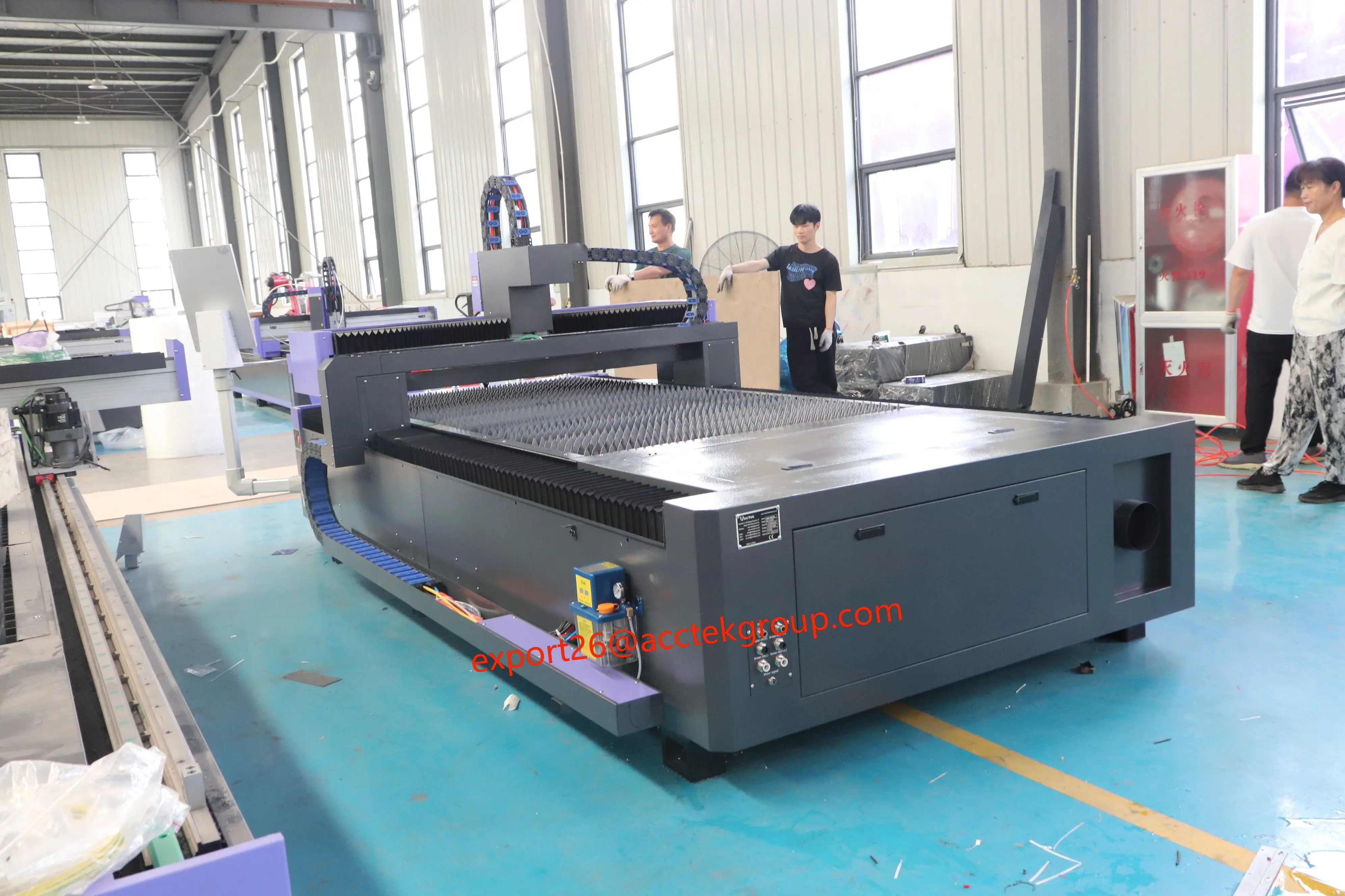 1530 2040 Laser Equipment Precise Fiber CO2 Laser Cutter 1.5KW 3KW Fiber laser cutting machines With fiber co2 laser