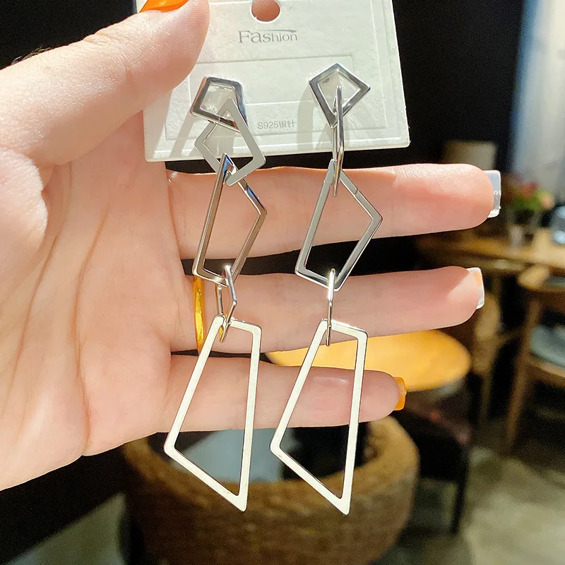 Geometric Irregular Metal Long Earrings for Women Vintage Golden Silver Color European Statement Drop Earrings Hollow Jewelry