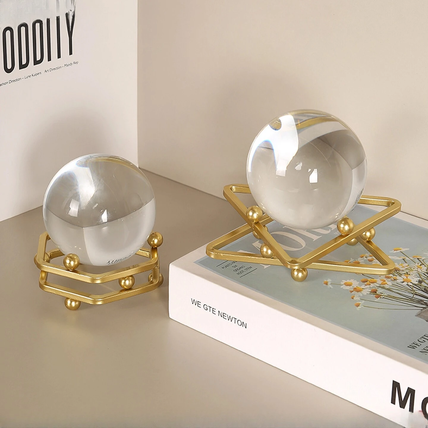 Times come and go, white crystal ball ornament, home furnishing, living room lucky light luxury decoration