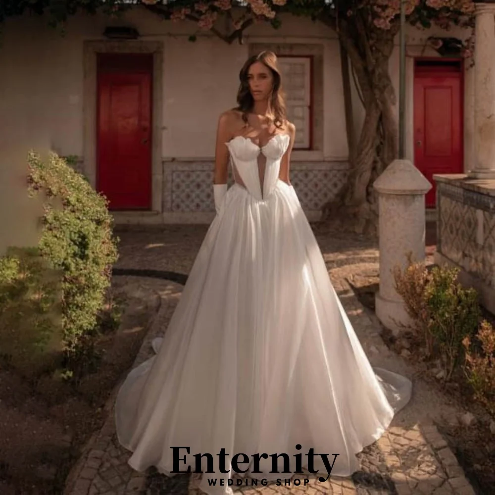 

Customized Lace Up Wedding Dresses Sweetheart Sleeveless For Women Charming Simple Ruffles Bridal Gowns Vestidos De Novia