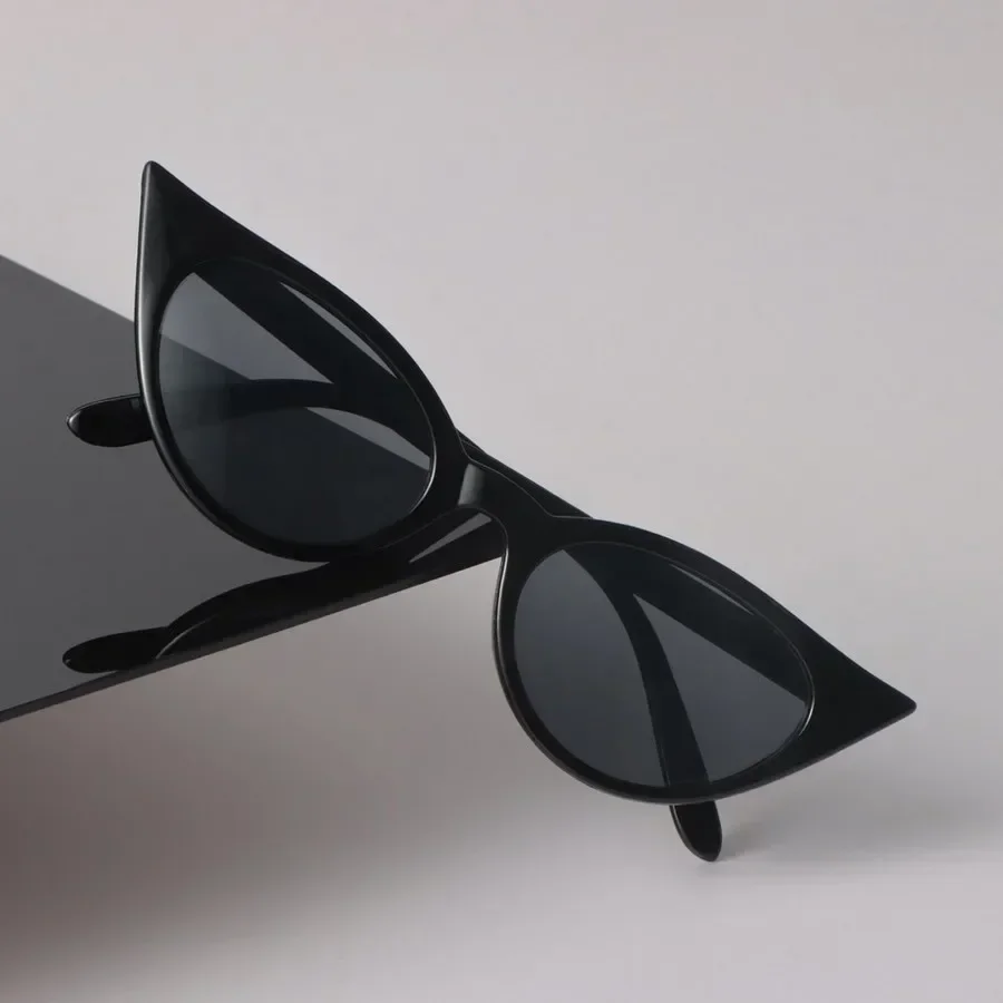 Sexy Cat Eye Sonnenbrille Frauen Männer Schwarz Sonnenbrille Retro Designer Brillen Luxus Kleine Rahmen Spiegel Objektiv Marke
