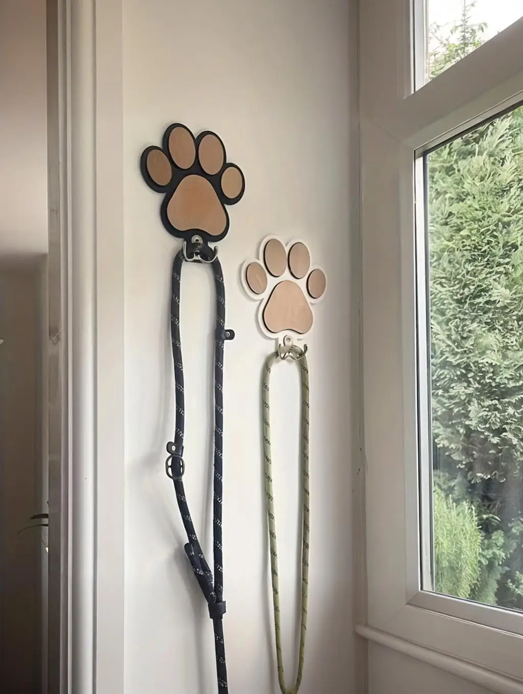 Cintre de laisse de chien en bois imprimé patte, crochet mural pour colliers et manteaux, support de laisse en bois avec patte, crochet à griffe, cadeau pour les amoureux des chiens