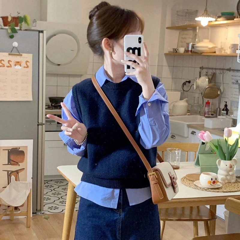 Brand Women's round Neck Knitted Vest Top Base Shirt Autumn Fashion Commute Style Warm Goat Cashmere Loose Fit Blue Color