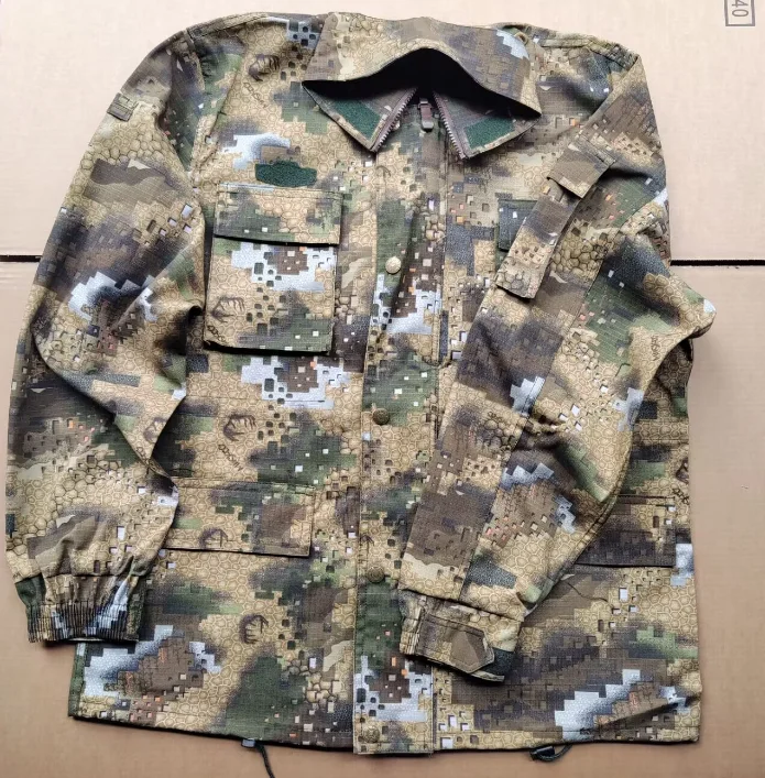 uniforme-de-camouflage-congo-pour-homme-motif-python-desertique-veste-et-pantalon-inclus
