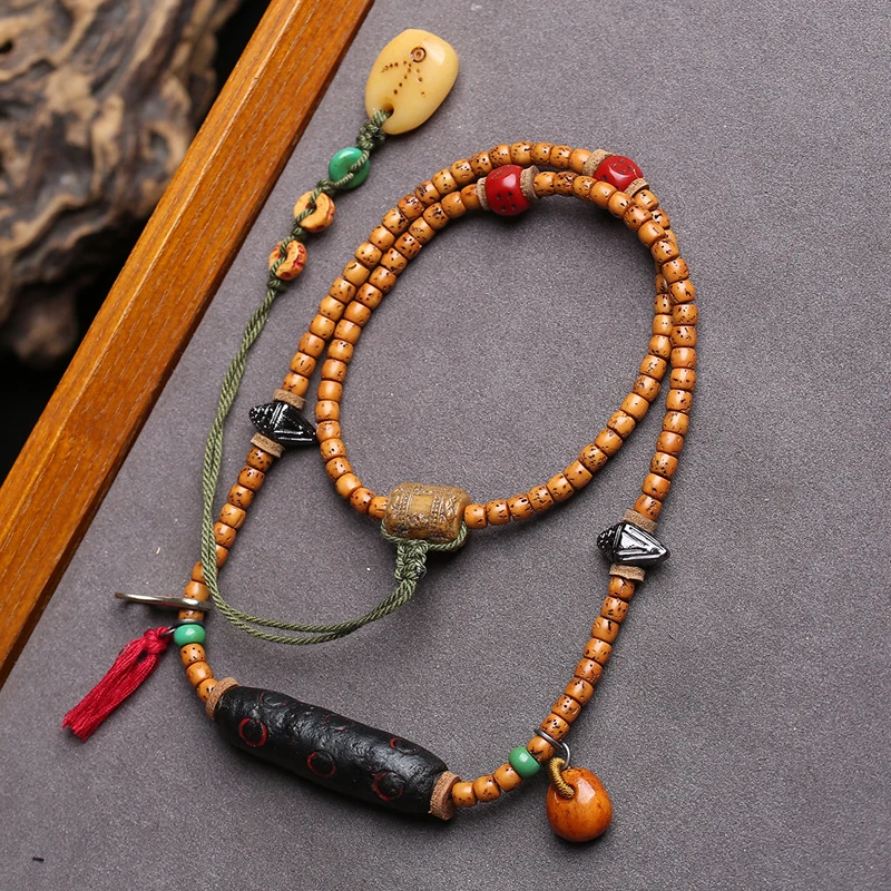 

Tibetan-style-moon bodhi seed necklace, Nyingma school Rihula pendant, collarbone chain, vintage bone accessory