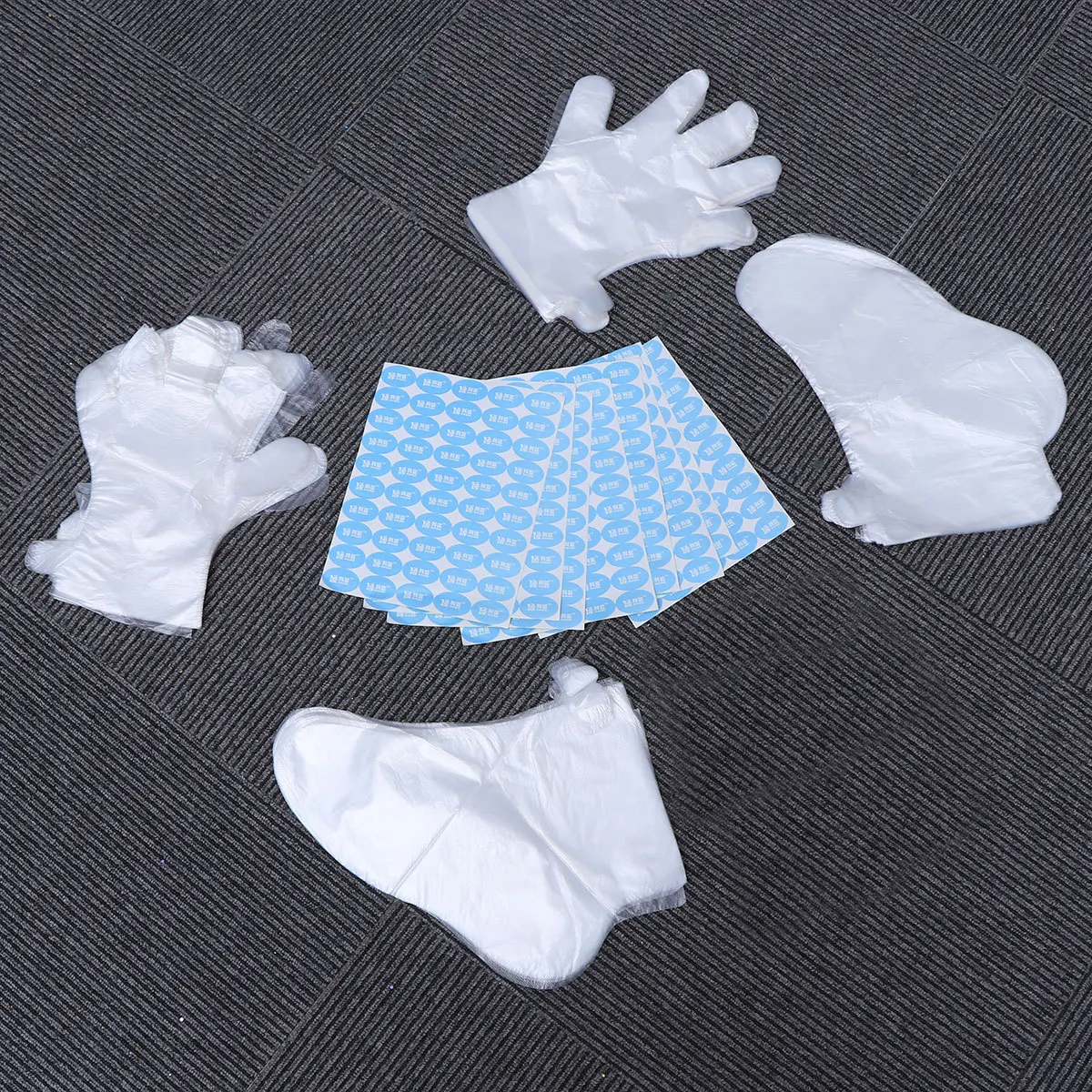 800Pcs Disposable Plastic Gloves Large Size Oil Resistant One-Off Foot Cover Pedicure Gloves Stickers Set Disposable Foot Strap