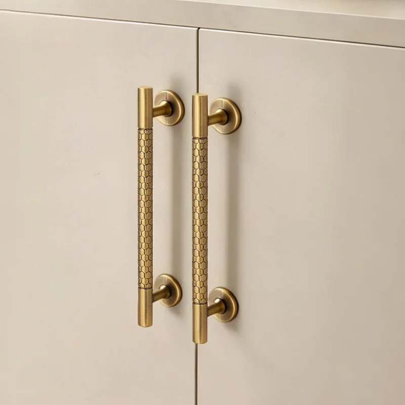 French Vintage Antique Bronze Cabinet Pull Light Luxury Furniture Handle for Drawer Wardrobe Cupboard