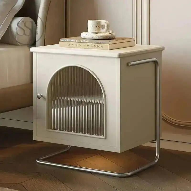 Trendy Bedside Tabl…