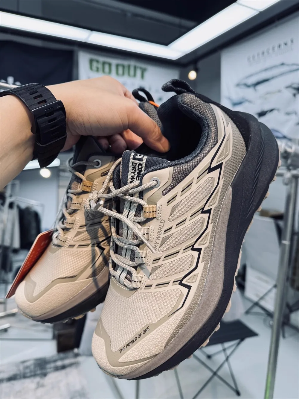 Hot-Selling Arrival Unisex Universal Anti-Slip Durable Walking Shoes Training Shoes Hiking and Casual Footwear