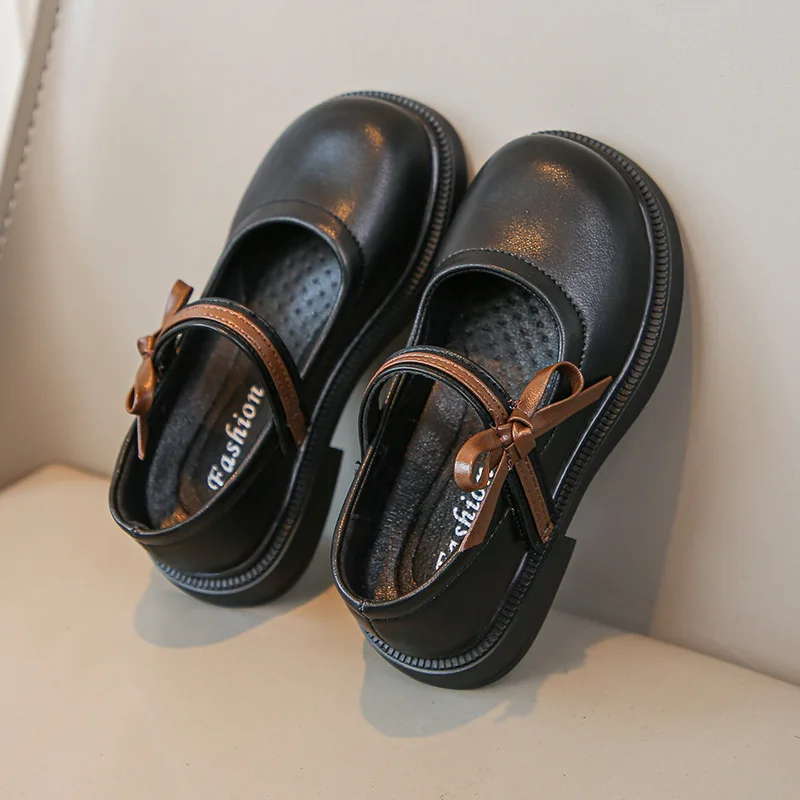 Prinsessenschoenen met zachte zolen voor meisjes Lente 2025, nieuwe stijl, eenvoudige en westerse stijl Zhongda campusprestatieschoenen voor kinderen