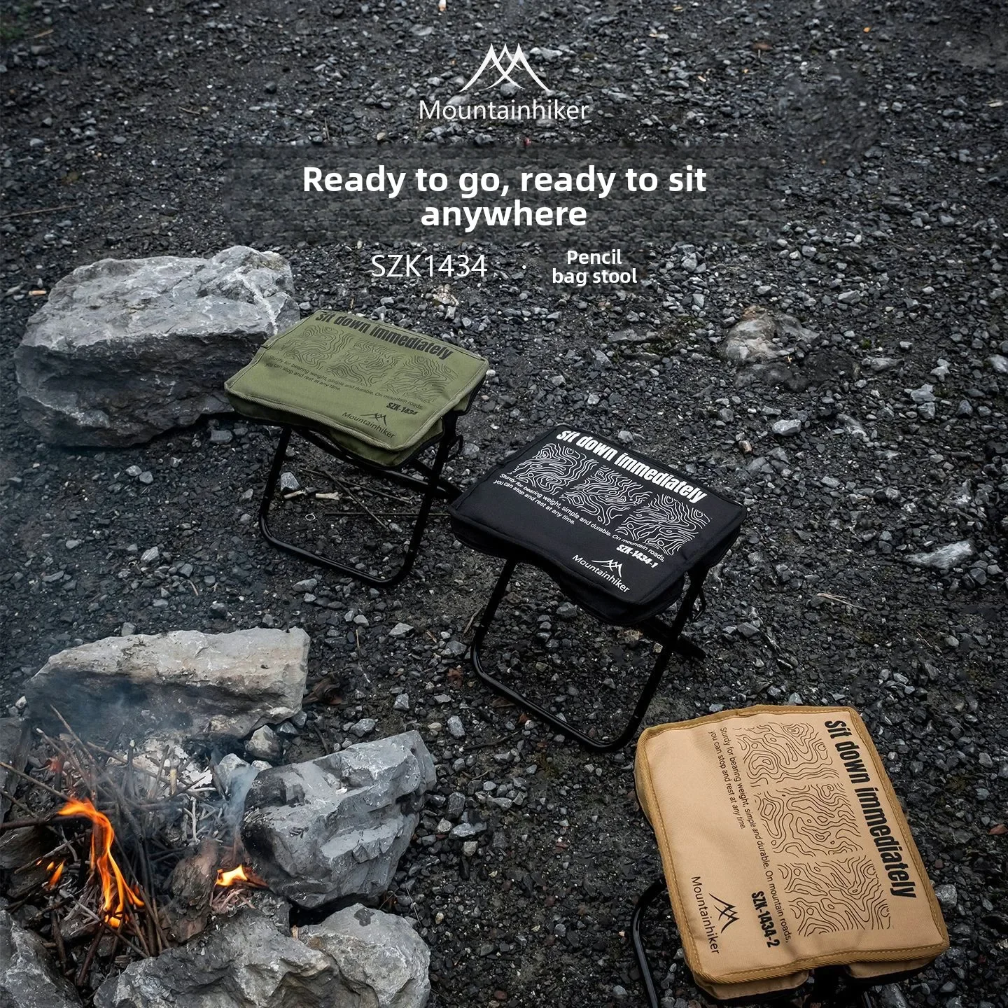 Outdoor Furniture Used - MOUNTAINHIKER 600D Portable Folding Camping Chair