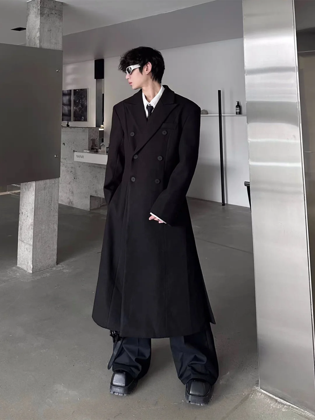 

Kolulu Thiened Long Woolen Coat Men's Autumn Winter Knee-length Windbreaker oulder Pad Waist Cinch Cotton Blend Coat