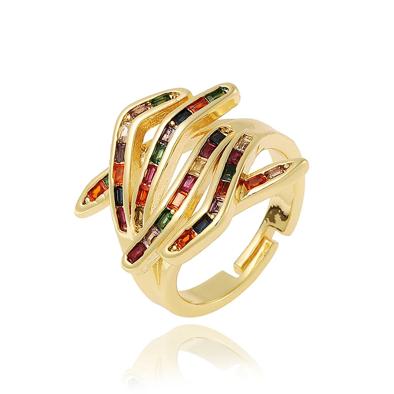 New European and American Fashion Classic Hip Hop Style Copper Colored Zircon Embrace Ring Women\'s Gift Jewelry 2024