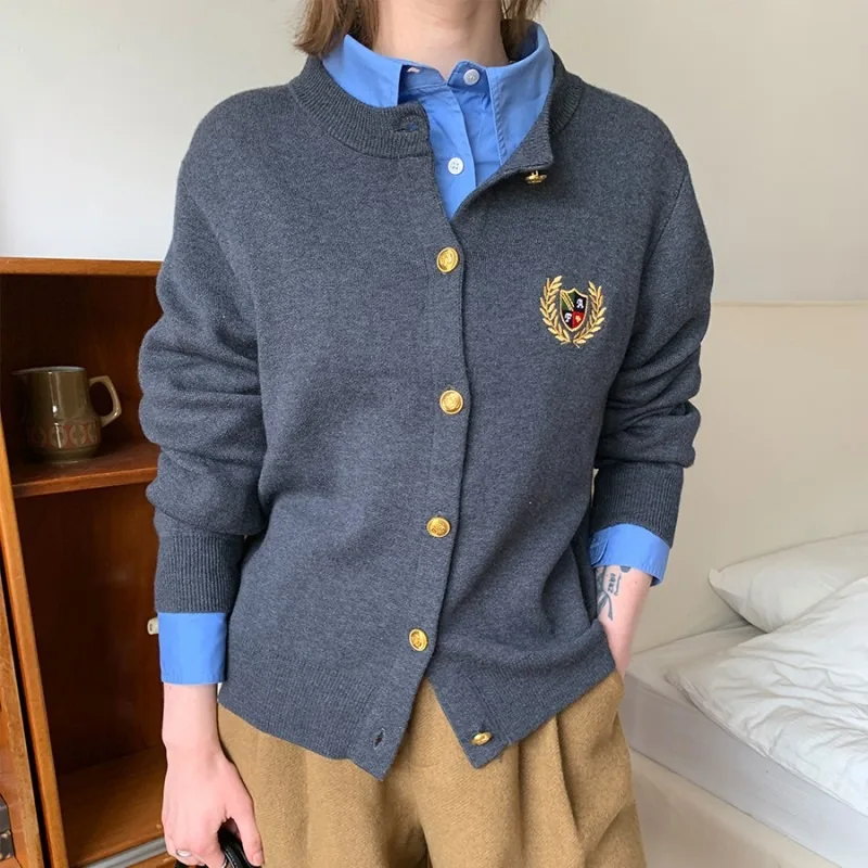

Women Knit Cardigan Fall and Winter New Jacket Round Neck Metal Buckle Long Sleeve Solid Color College Style Embroidery Fashion