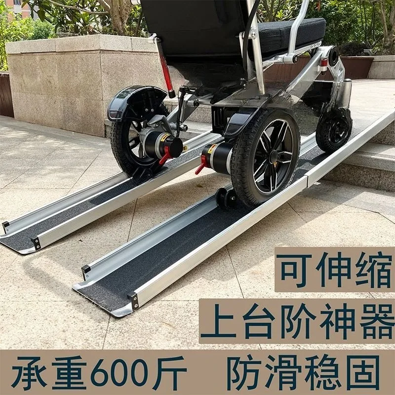Aluminum alloy telescopic ramp saves time and effort to help turn over