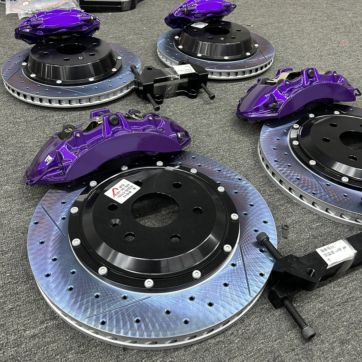 Plug and Play High Quality 6 Pot 4 Piston Caliper Big Brake Kit Modified Auto Brake System Replacement Parts