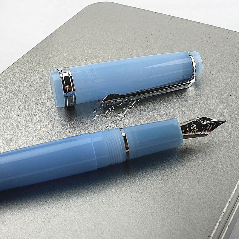 New Jinhao 82 Series Fountain Pen Acrylic F 0.5mm nib school office Supplies business writing ink pens Palace Red