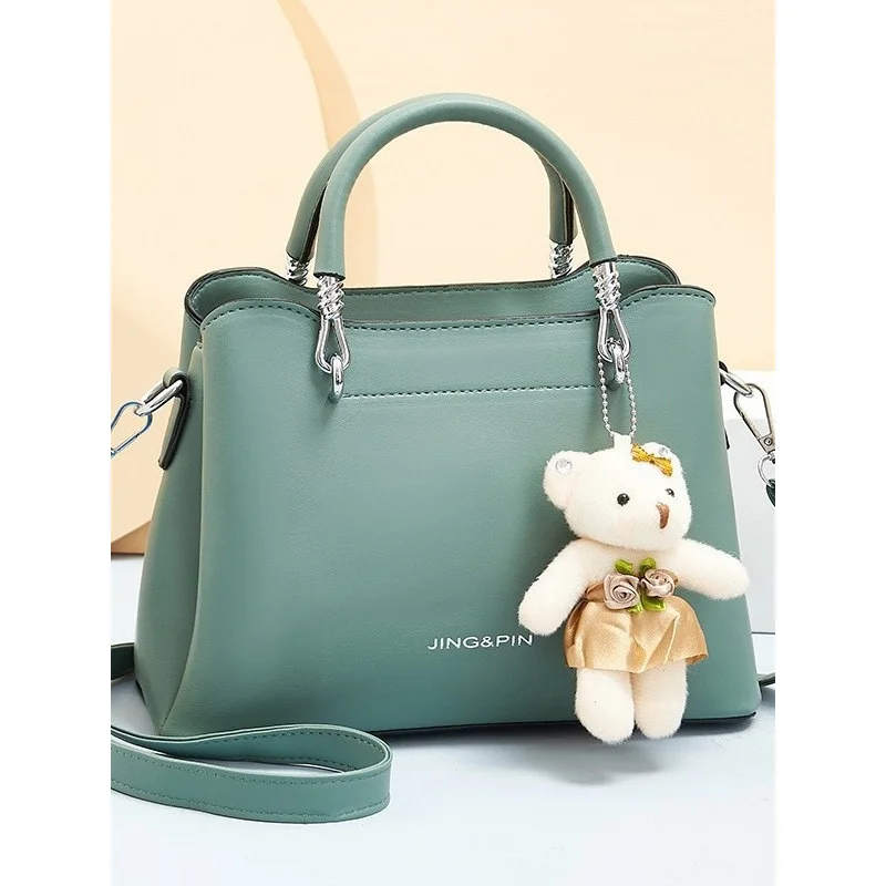 

Women's Bag2026New casual women's shoulder bag with large capacityPUBear pendant handbag, stylish crossbody bag for women