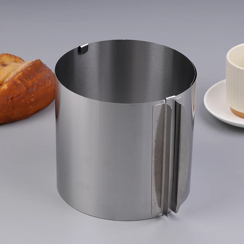حلقة موس من الفولاذ المقاوم للصدأ 430: ارتفاع 15 سم، قابلة للسحب وقابلة للتعديل - قالب كعكة مقاوم للصدأ بمقياس