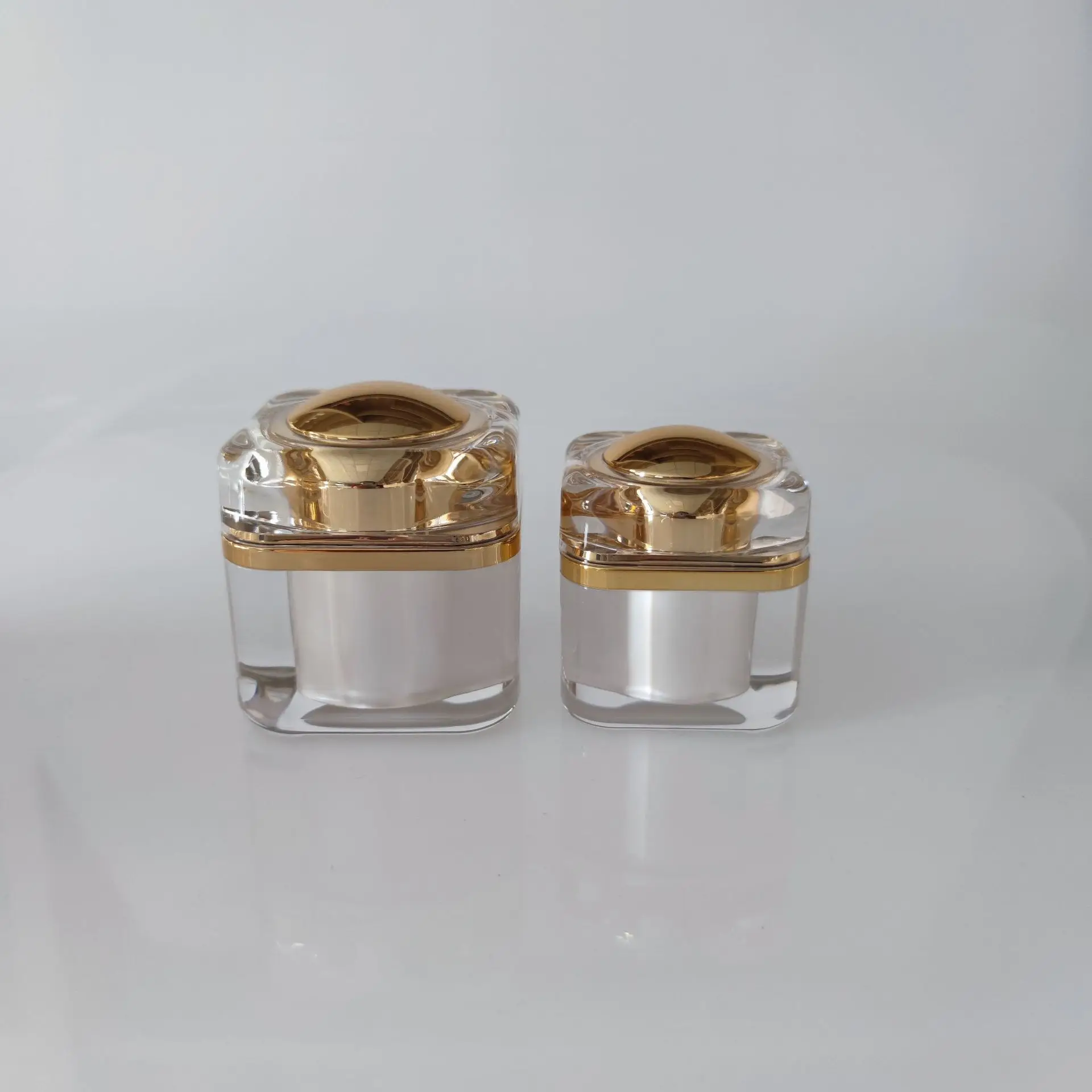 20G-120ML 正方形の銀色のアクリルクリームジャー エッセンス/ジェル/昼夜用クリーム/アイセラム/保湿剤 美白化粧品包装