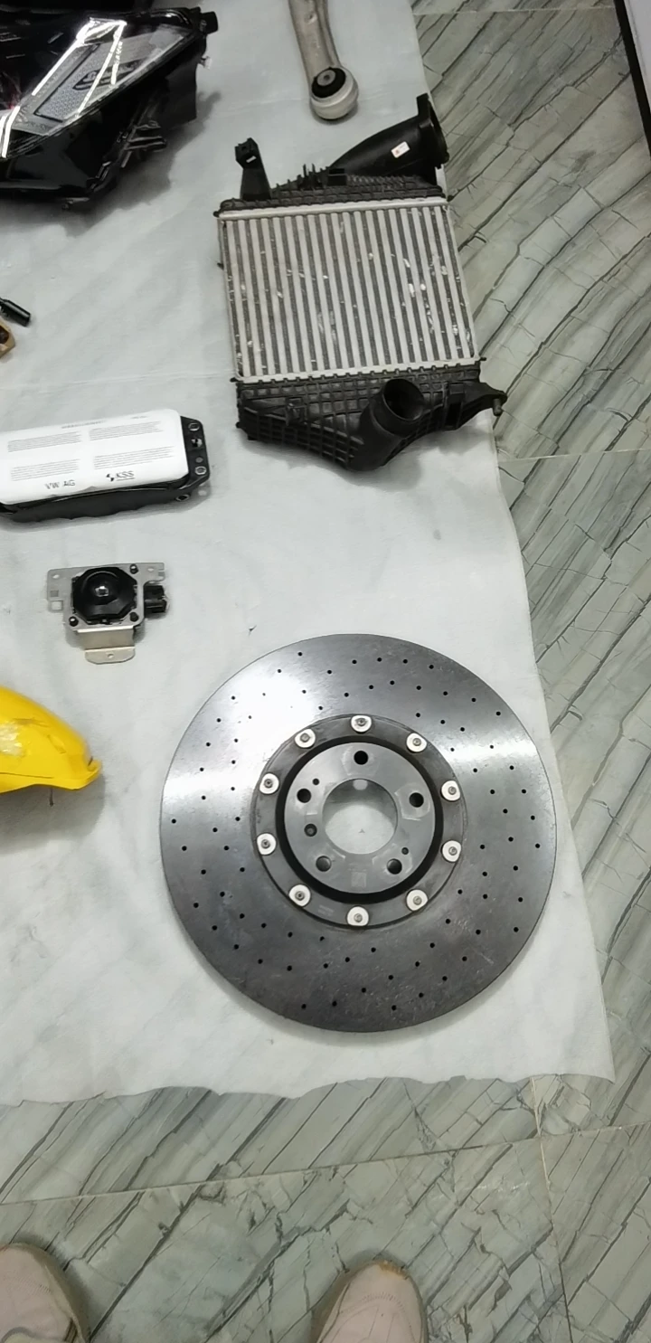 قرص فرامل مستعمل أصلي لامبورغيني OEM 4M0615301AK 4M0698451AA 4M0698151AR