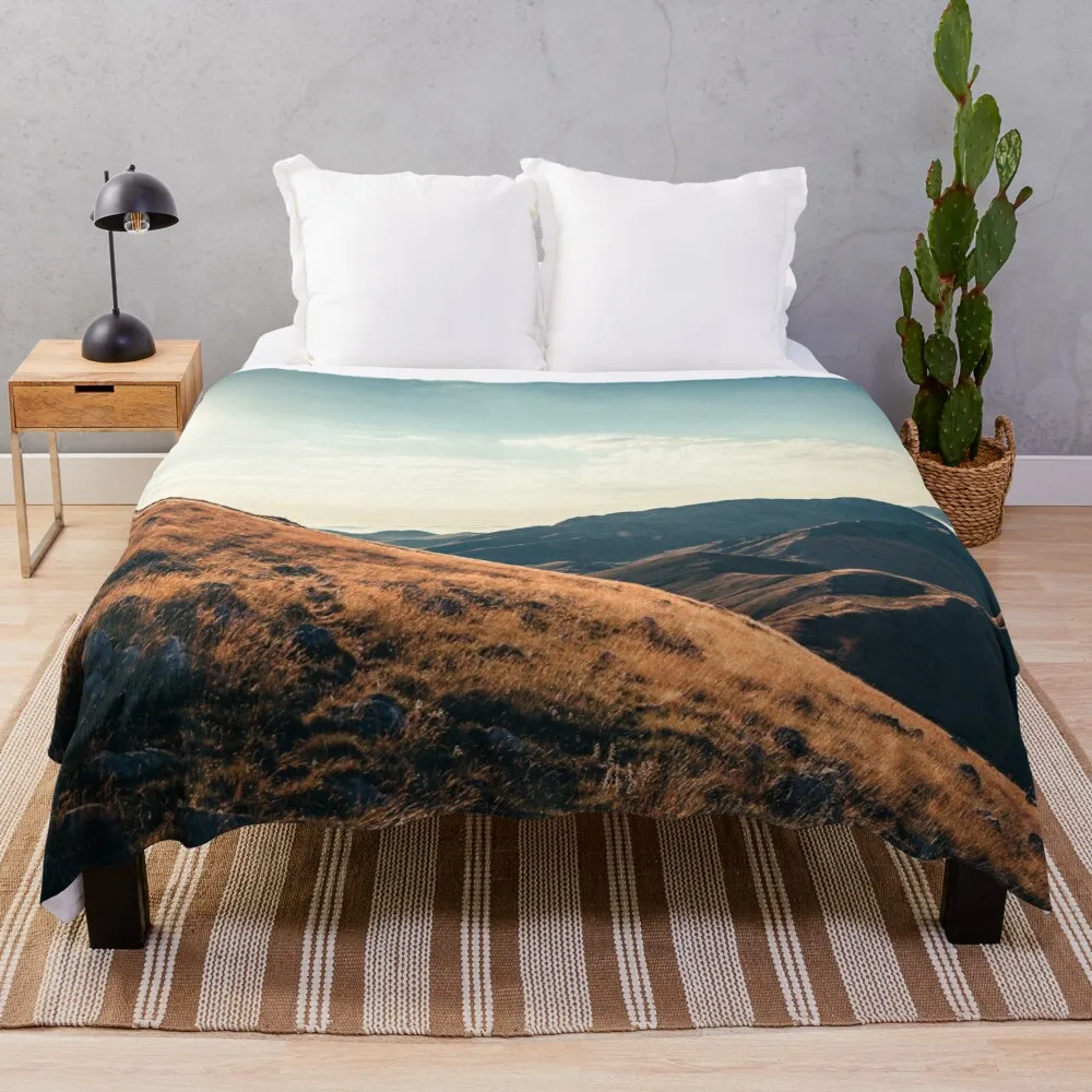 

Mountains in the background XXIII Throw Blanket Retros Designers Single Soft Beds Blankets