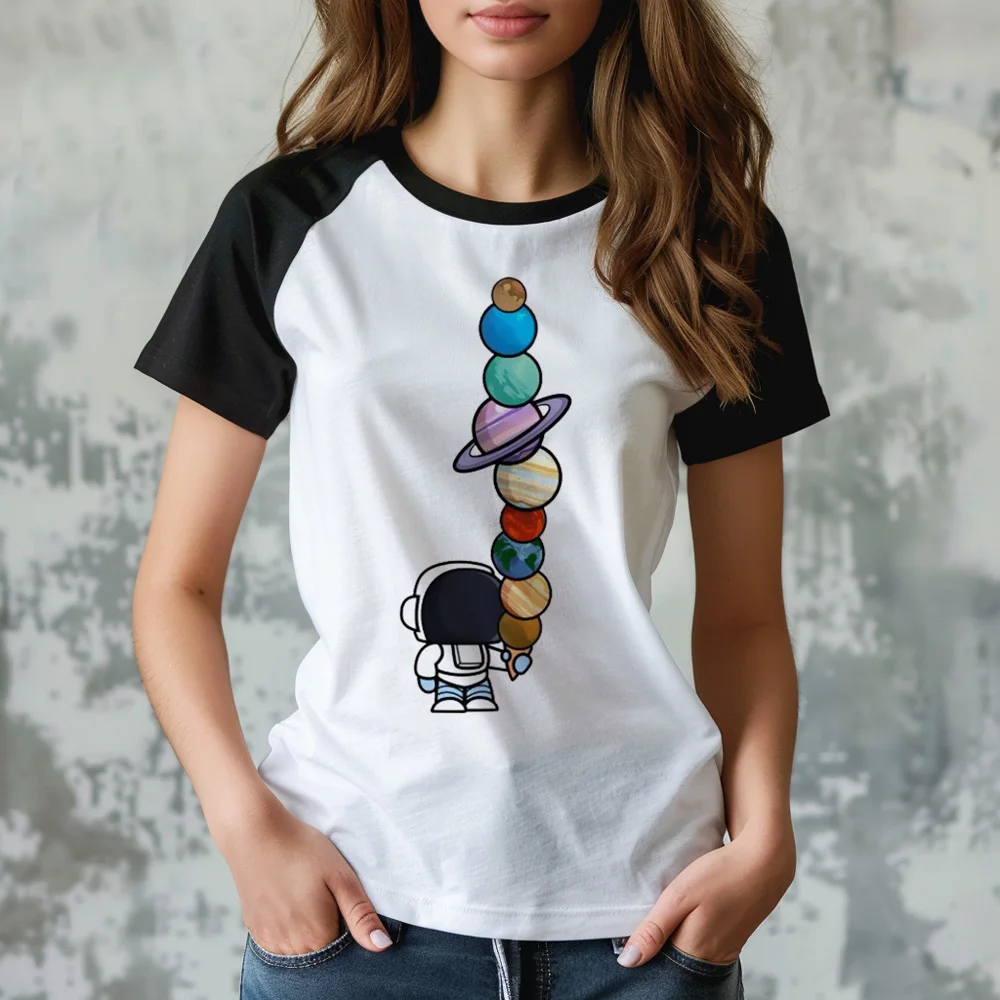 

Лунная космическая планета