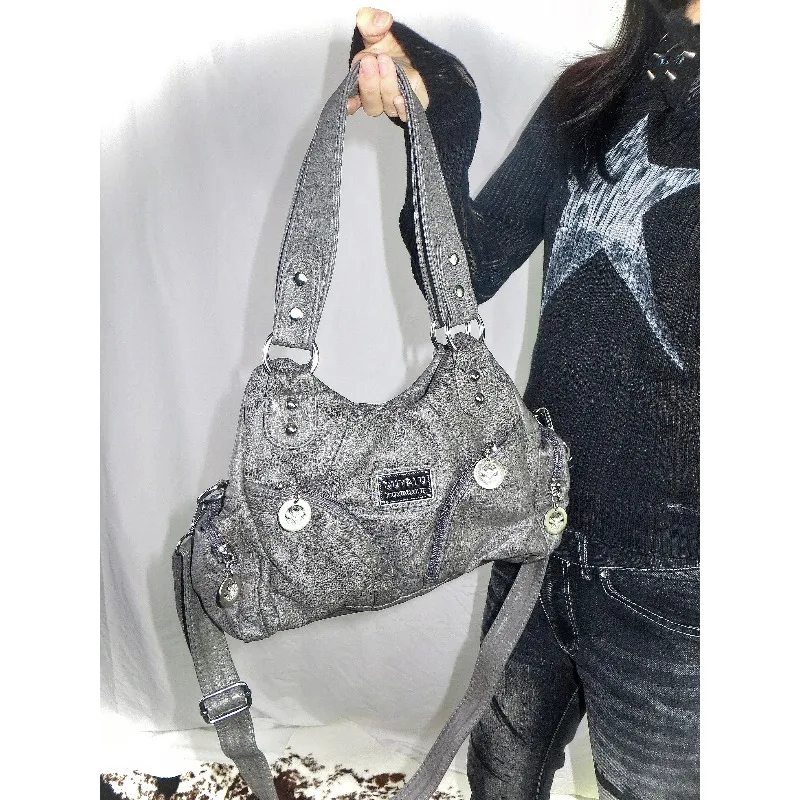 

Vintage subculture Shibuya Spice Girl gray underarm shoulder commuter bag, niche medieval multi-pocket portable messenger bag