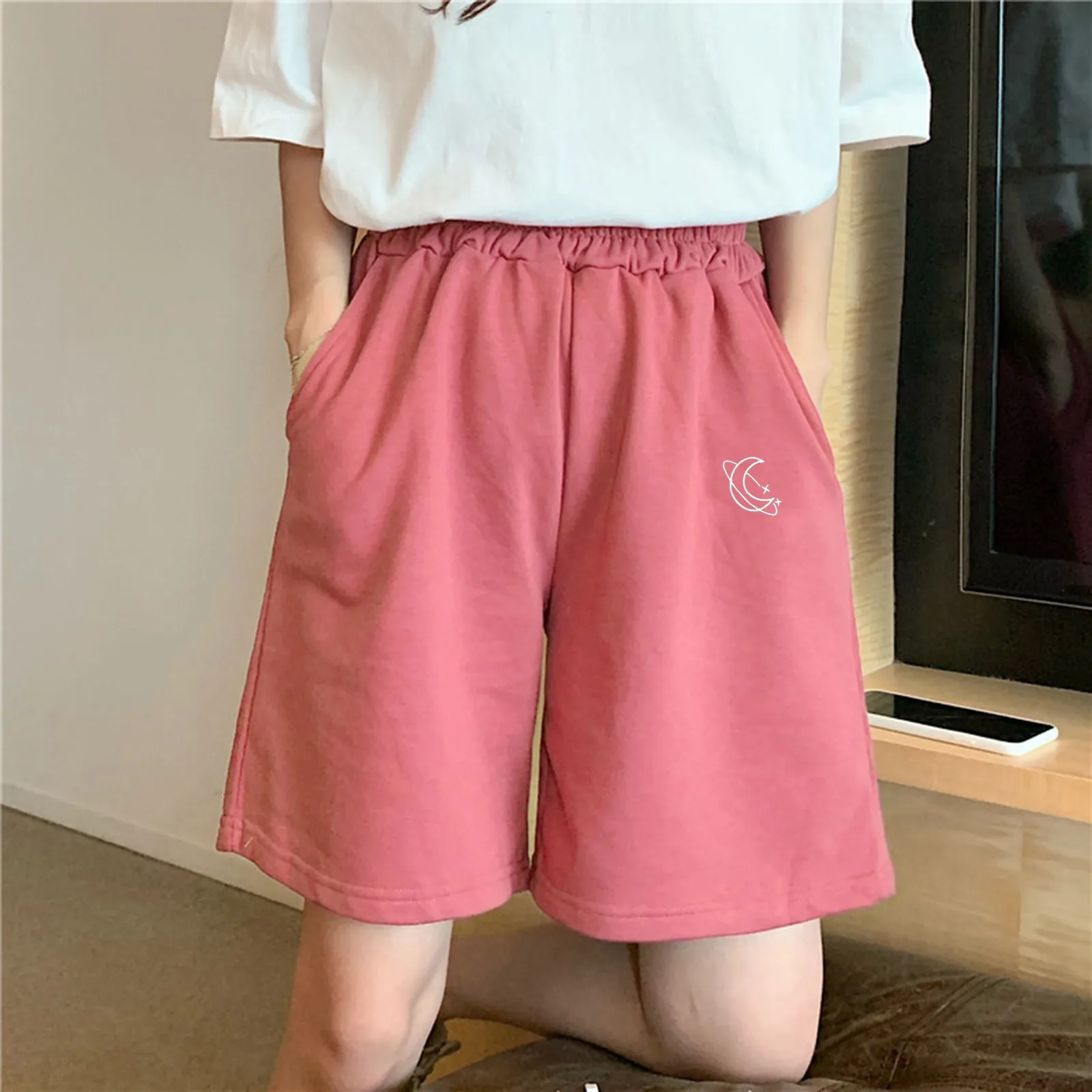 

Elastic Waist Casual Beach Party Korean Version Clothing Size High Waist Moon Embroidery Movement Shorts For Women Summer 2024