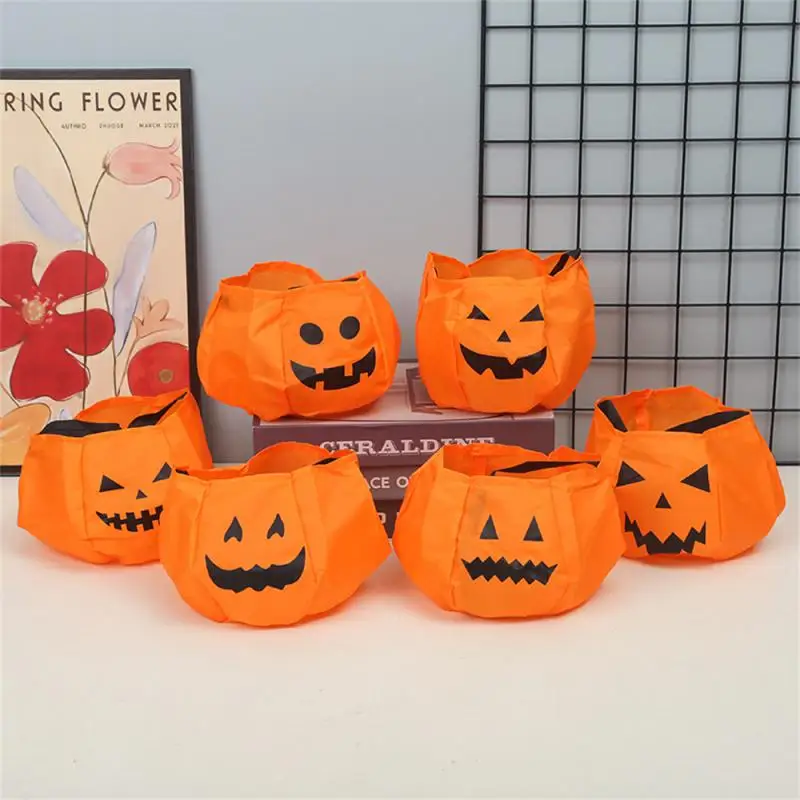 Halloween Pumpkin Bag Portable Props Three-dimensional Non-woven Bag Childrens Candy Bag Witch Ghost Festival Atmosphere Props