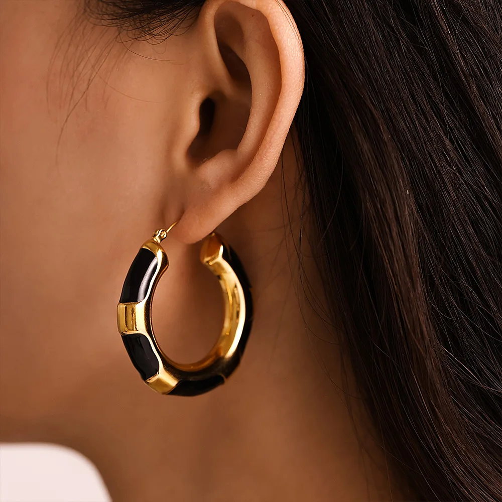 Chic Round Stainless Steel Earrings for Women Gold Plated C Shape Black Enamel Ear Hoop Daily Jewelry Gift Wholesale image 3