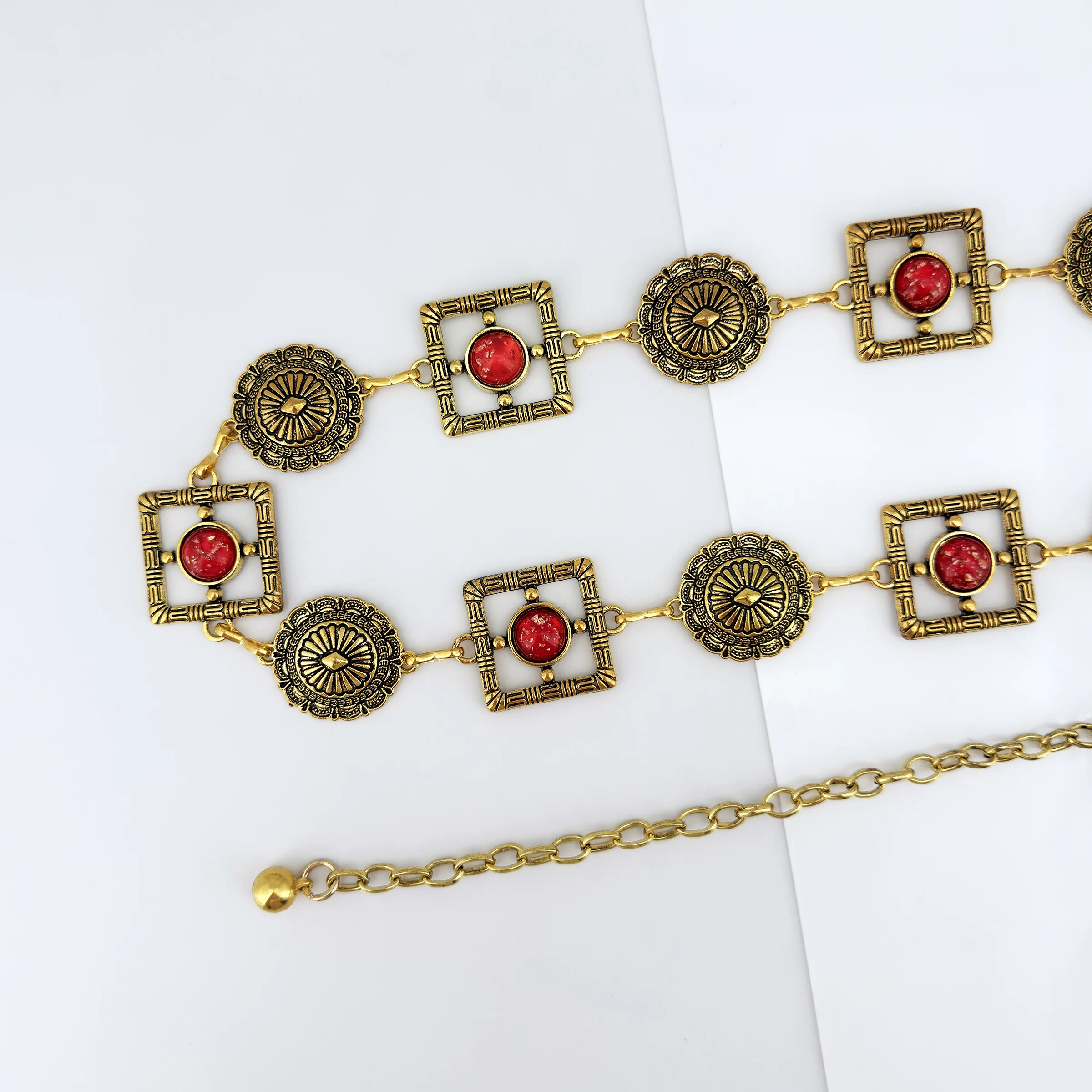 1 Stück Taillenkette im Bohemian-Stil mit bunten Punkten und geometrischem Hohlmuster aus Zinklegierung für Damen, einzigartiges Kleidungsaccessoire mit High-End-Feeling – Detail 3