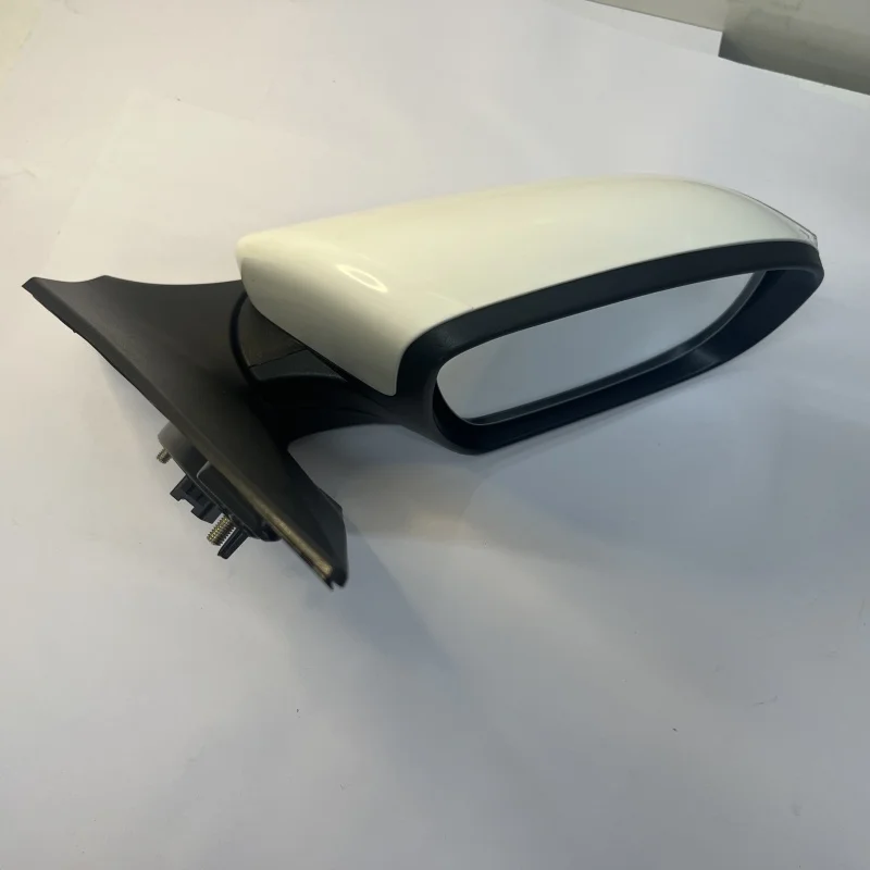 Рисунок 3 - Автомобильное зеркало заднего вида