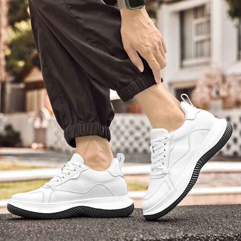 عدم الانزلاق أحذية قيادة في الهواء الطلق رجل كلاسيكي 2025 جديد الشقق اليدوية الذكور كل مباراة أحذية رياضية جلد طبيعي الرجال المدربين عادية #1