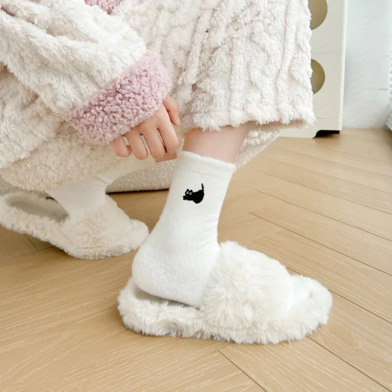 Inverno quente engrossar coral meias de pelúcia térmica neve casa sono chão kawaii meia bonito gato vison velo super macio meias para mulher