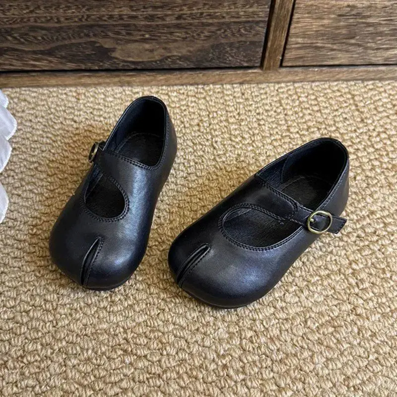 Princess Style Anti-Slip Lightweight Children's Shoes Girls Step-On Shoes Fashionable Soft Bottom Retro Slip-On Princess