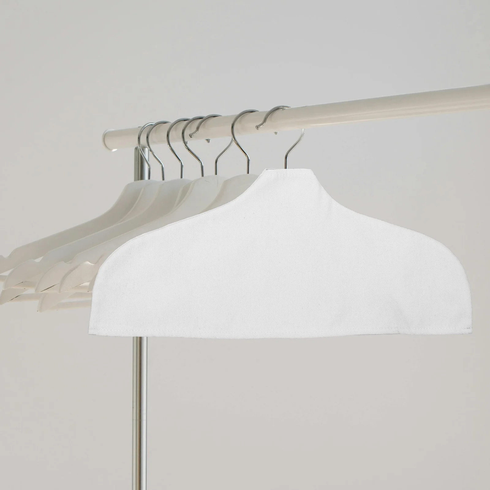 

3Pcs Non-Slip Linen and Cotton Cloth Hanger Covers Breathable Dustproof Clothes Protector for Wardrobe Organization Home Use