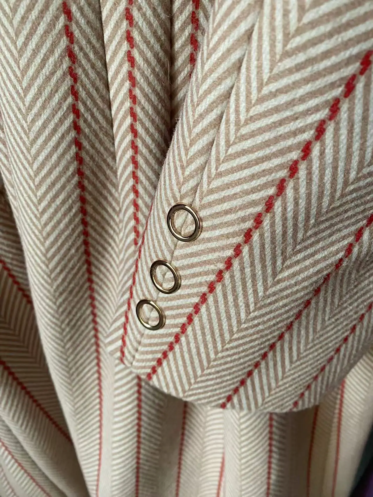 탈부착 가능한 진짜 여우털 칼라가 있는 새로운 스타일의 코트 헤링본 패턴&면-울 혼방