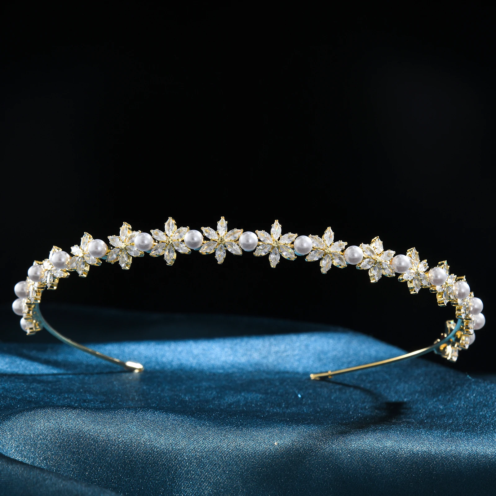 

Zirconia Pearl Bridal Headband For Wedding Hair Jewelry Accessories CZ Tiaras For Women Party Prom Hairband Wedding Headdress