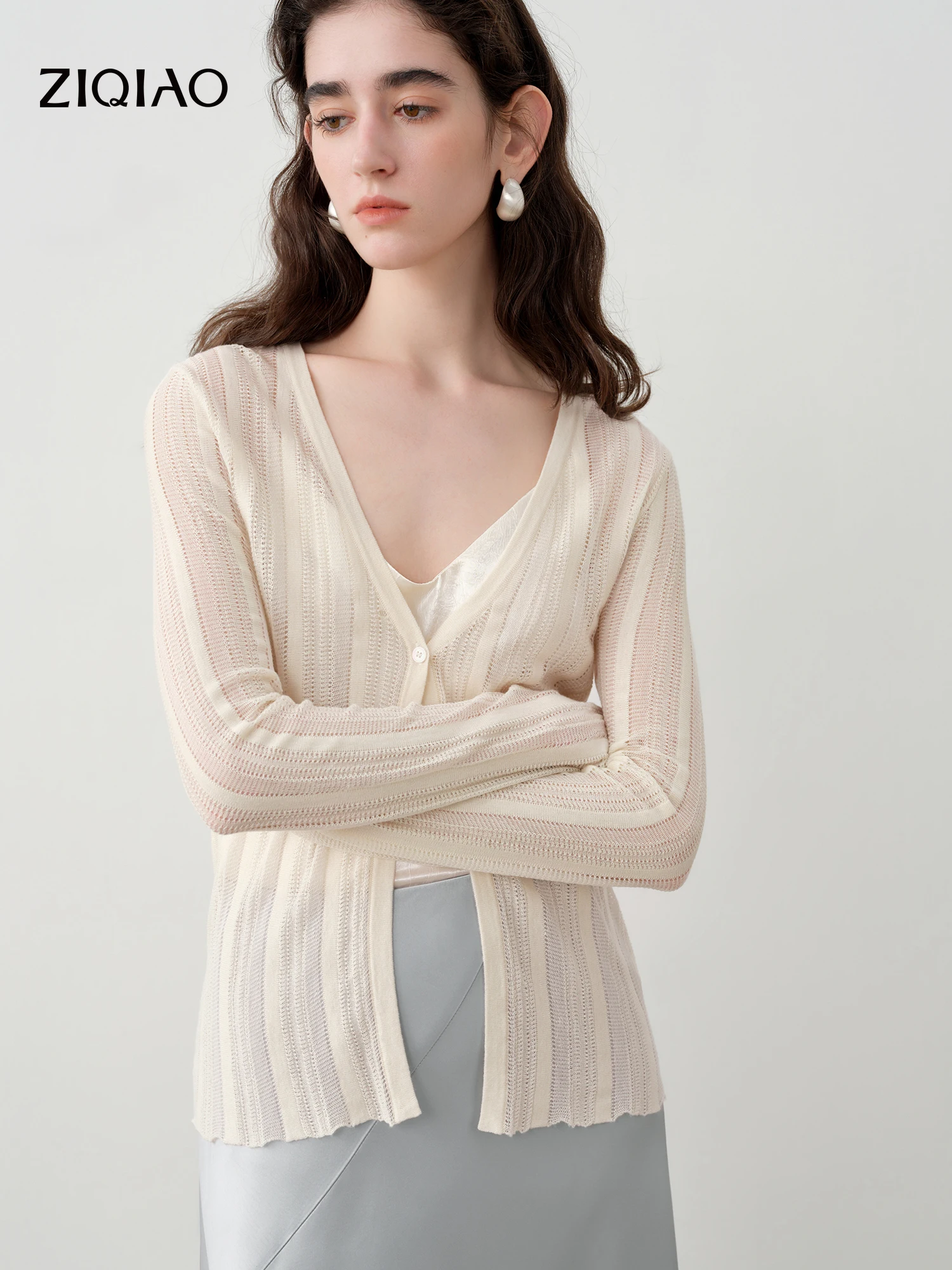 ZIQIAO Gentle Striped Textured V-neck Knit Cardigan for Women New Arrival for Summer 2026 Slim Solid Beige Long Sleeve