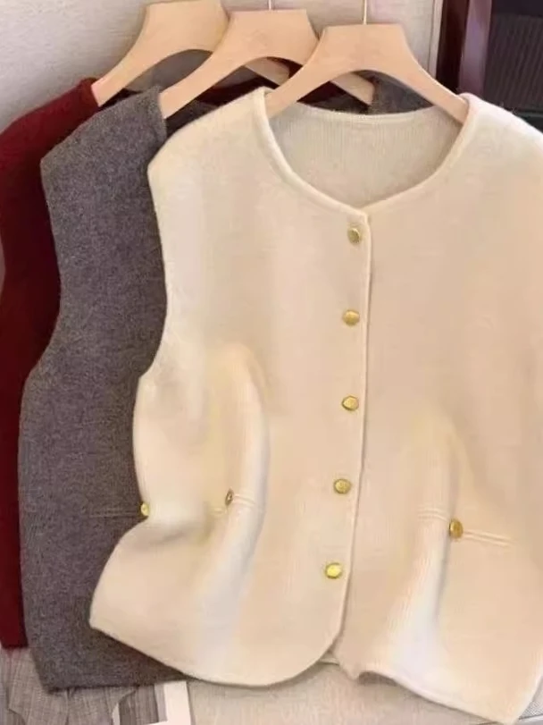 Women's Knitted Sweater Vest Single Button Cardigan Soft Cozy Inner Wear Spring 2025 Commute Style round Neck Regular Length