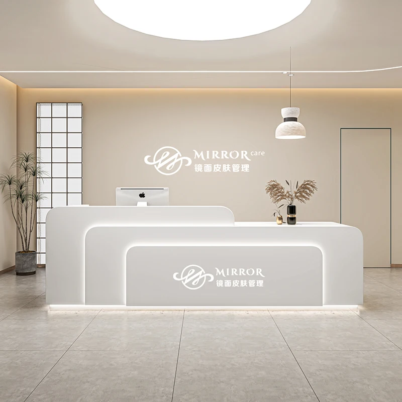 صالون تجميل بسيط متجر الملابس مؤسسات التدريب أمين الصندوق مكتب الاستقبال مكتب الاستقبال عن طريق الفم