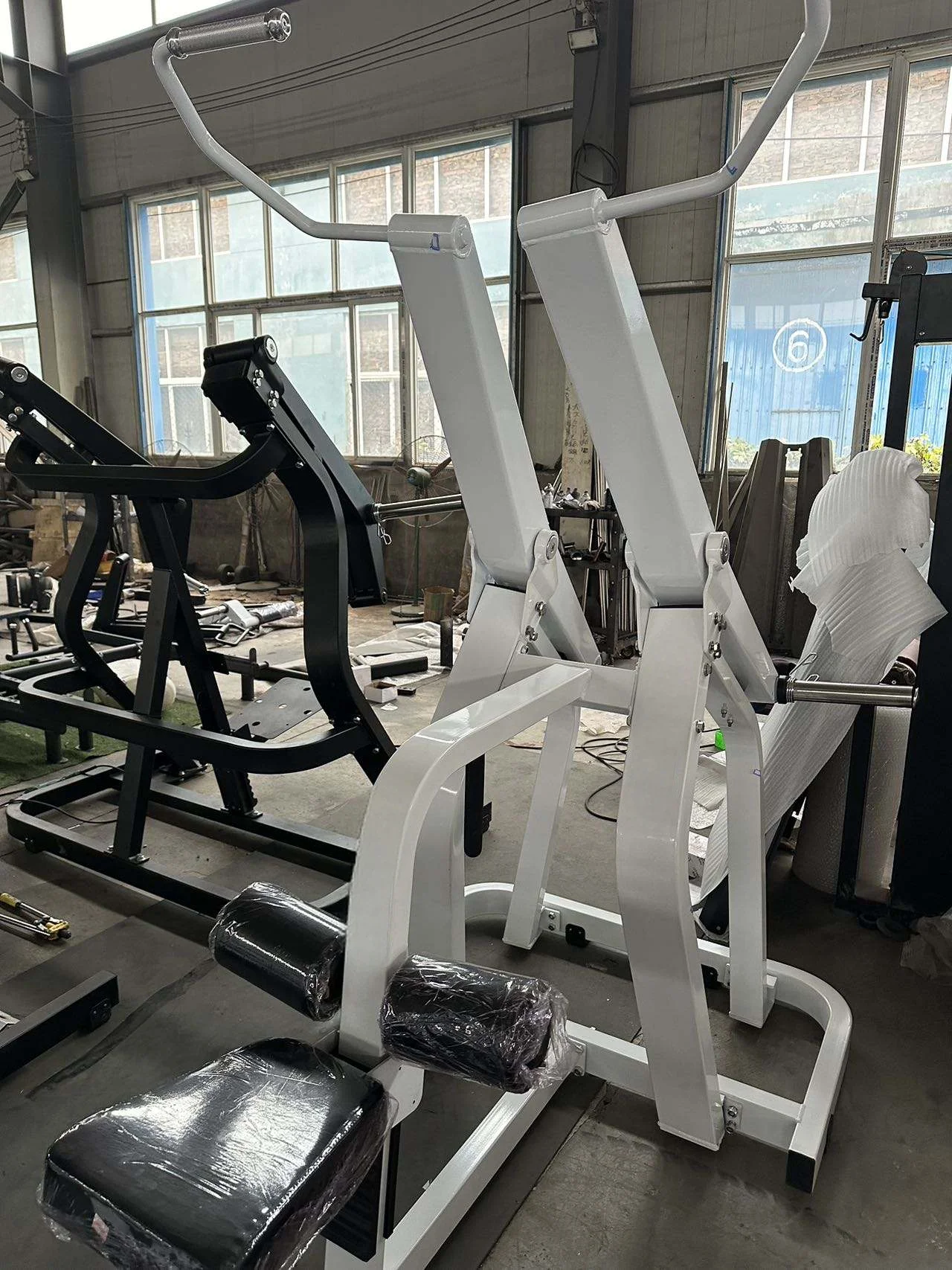 NO.6 Plate Loaded Lat Pulldown Multi-Function Machine for Back Arms Chest Legs Training-Iso-Lateral Front Gym Fitness Equipment